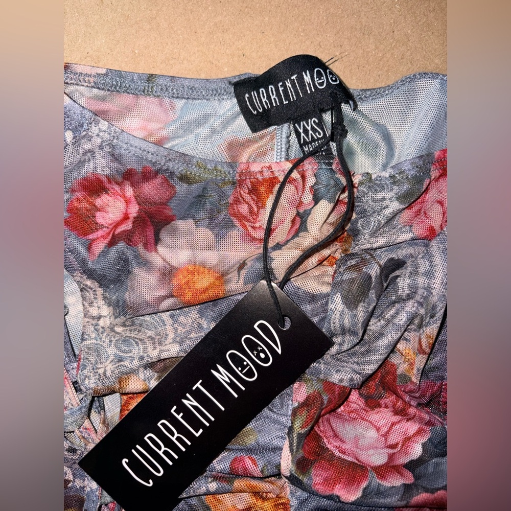 Current Mood Balcony Serenade Flare Pants - Floral Lace-Up - NWT - Picture 2 of 3